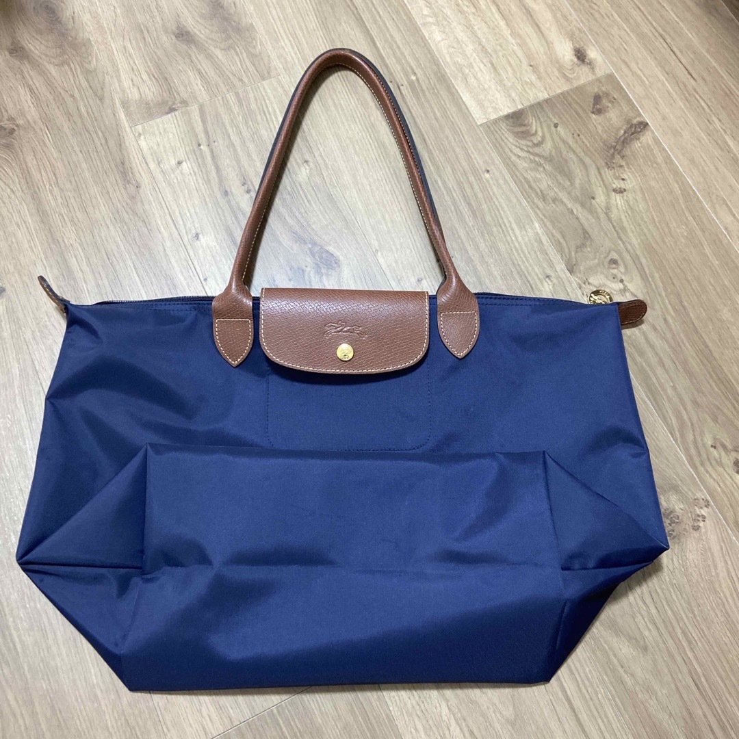 LONGCHAMP(ロンシャン)のロンシャン　バッグ　ネイビー レディースのバッグ(トートバッグ)の商品写真