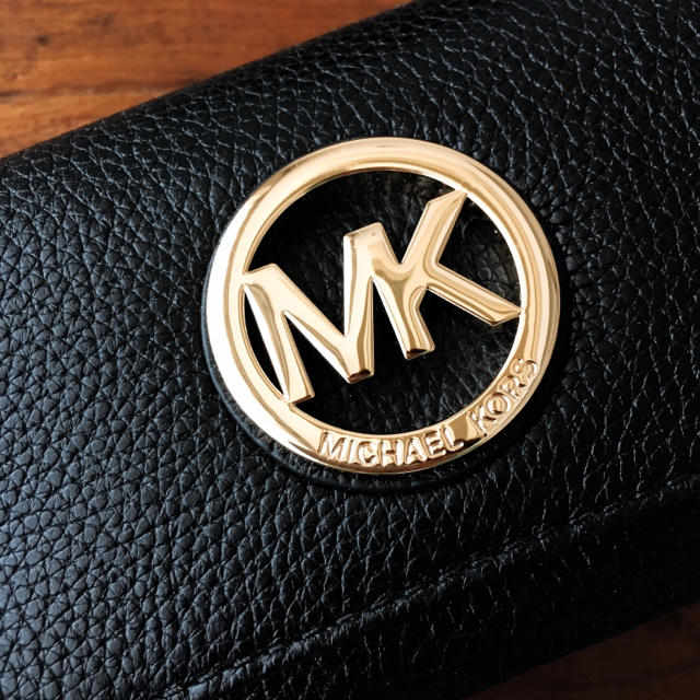 Michael Kors(マイケルコース)の新品 大人気 ブラック マイケルコース 長財布 レディースのファッション小物(財布)の商品写真