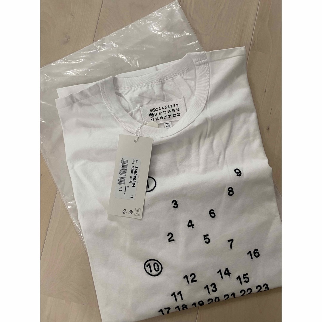 マルジェラ数字 刺繍ロゴT ホワイト