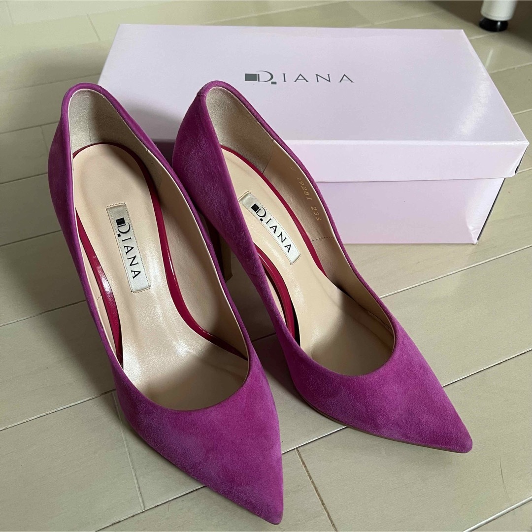 DIANA(ダイアナ)のダイアナ　Diana シルキー　パンプス　ピンク　23.5 レディースの靴/シューズ(ハイヒール/パンプス)の商品写真