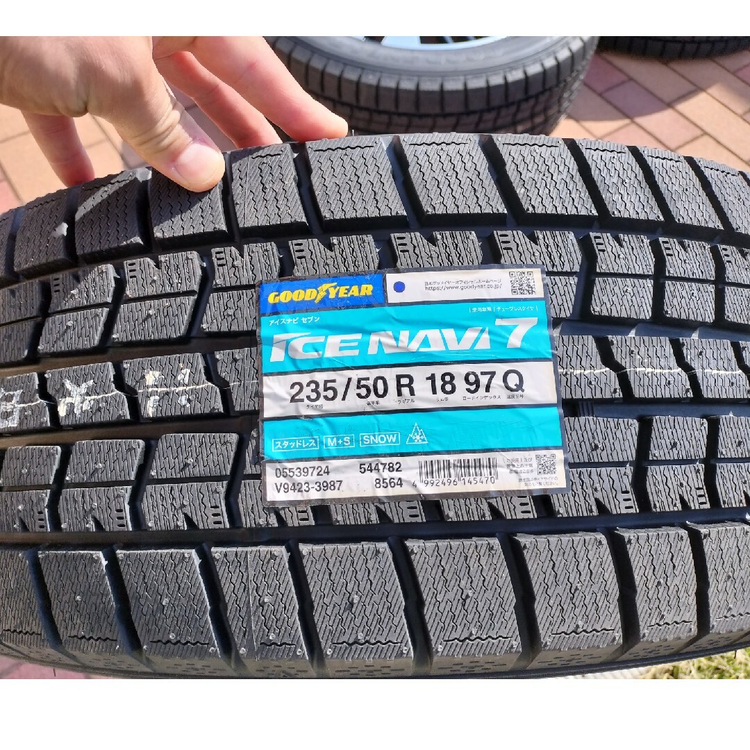 アルファード スタッドレス 新品 235/50R18 グッドイヤーアイスナビ7