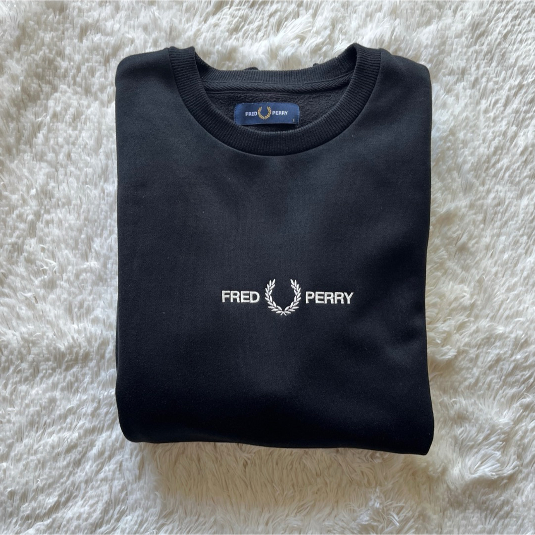 FRED PERRY(フレッドペリー)の未使用　完売　FRED PERRY Embroidered Sweatshirt メンズのトップス(スウェット)の商品写真