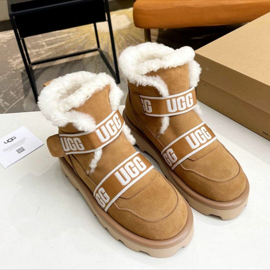 UGG - 【新品】UGG 厚底ブーツ ムートン 24.0cmの通販 by gfdg's shop