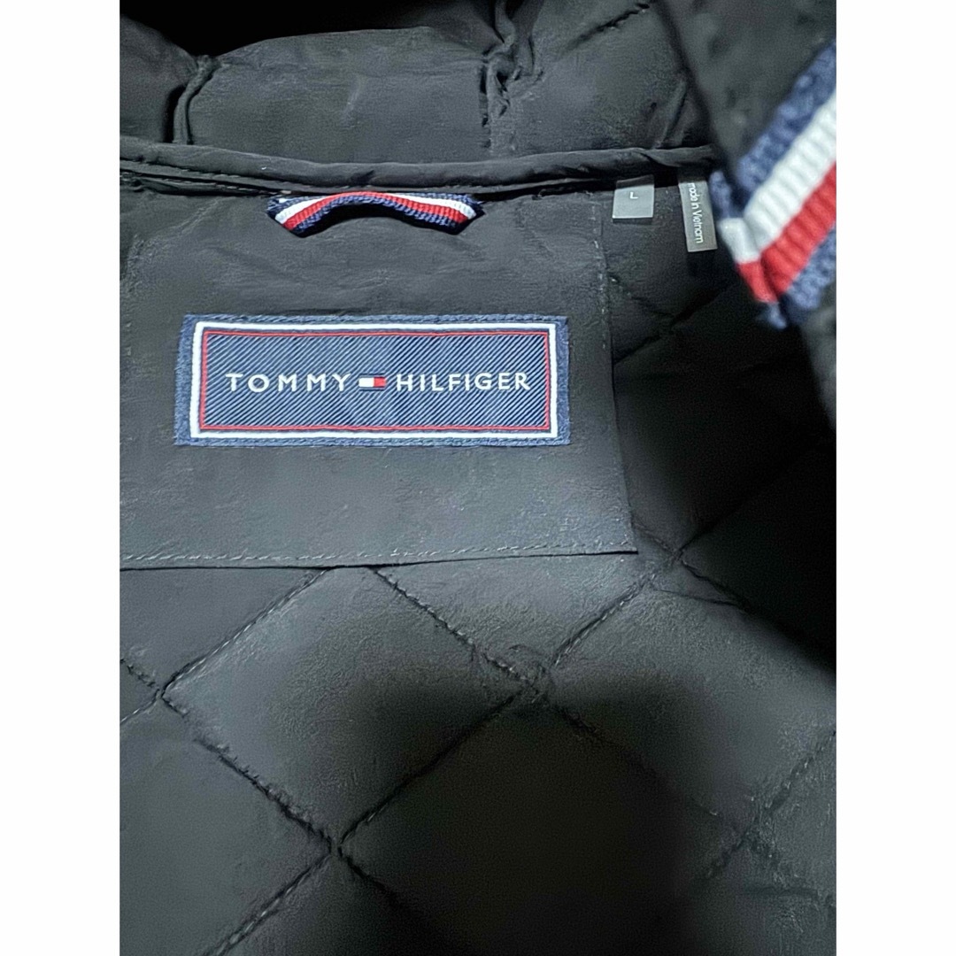 TOMMY HILFIGER(トミーヒルフィガー)のトミーフィルガー　未使用　タグ無しレディースLサイズ レディースのジャケット/アウター(ダウンジャケット)の商品写真