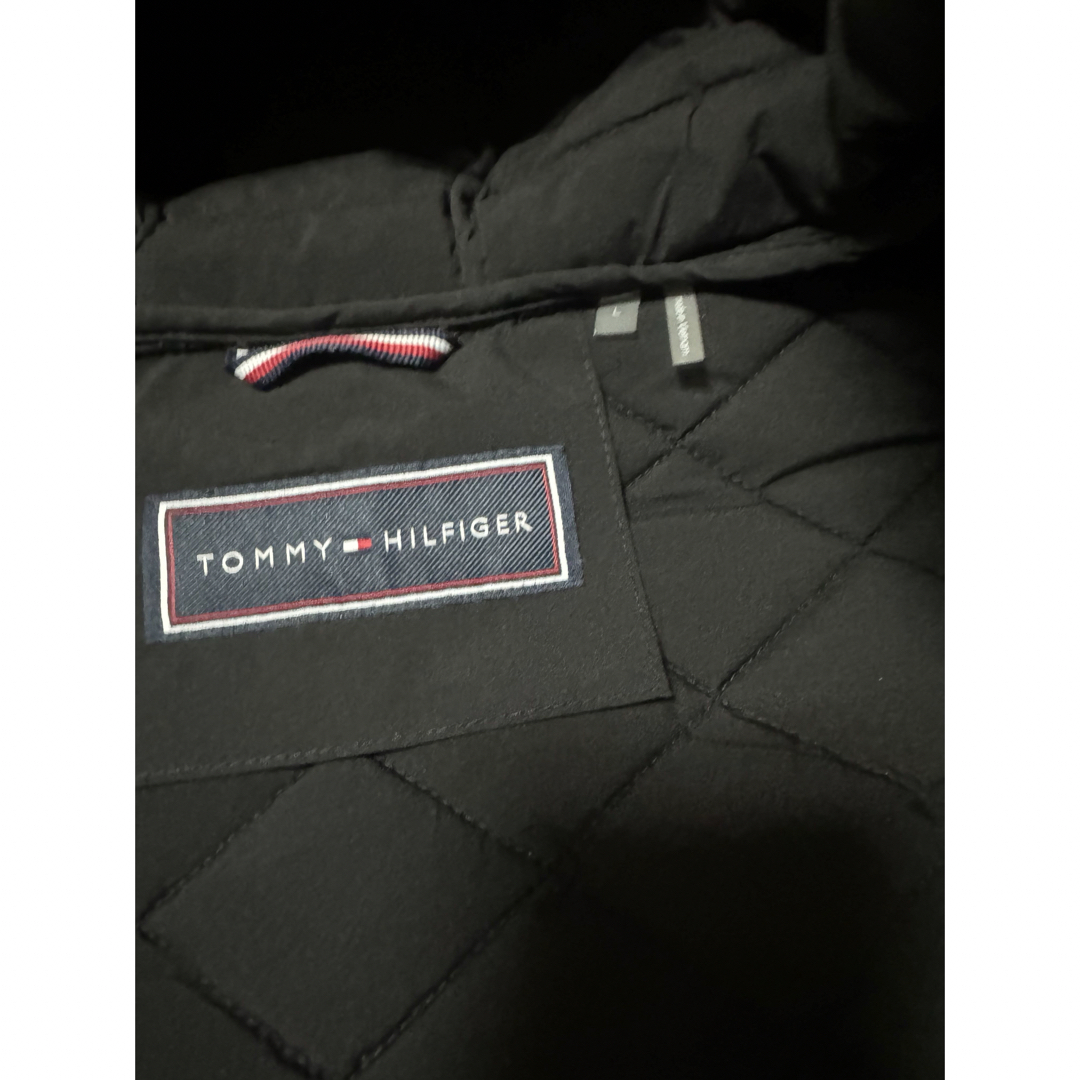 TOMMY HILFIGER(トミーヒルフィガー)のトミーフィルガー　未使用　タグ無しレディースLサイズ レディースのジャケット/アウター(ダウンジャケット)の商品写真