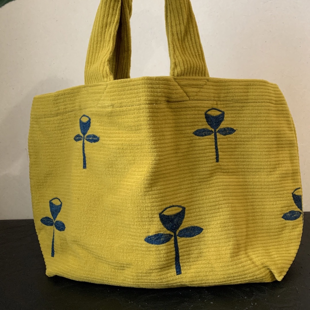 mina perhonen(ミナペルホネン)のミナペルホネン　パニーニバッグ　テキスタイルangel レディースのバッグ(トートバッグ)の商品写真