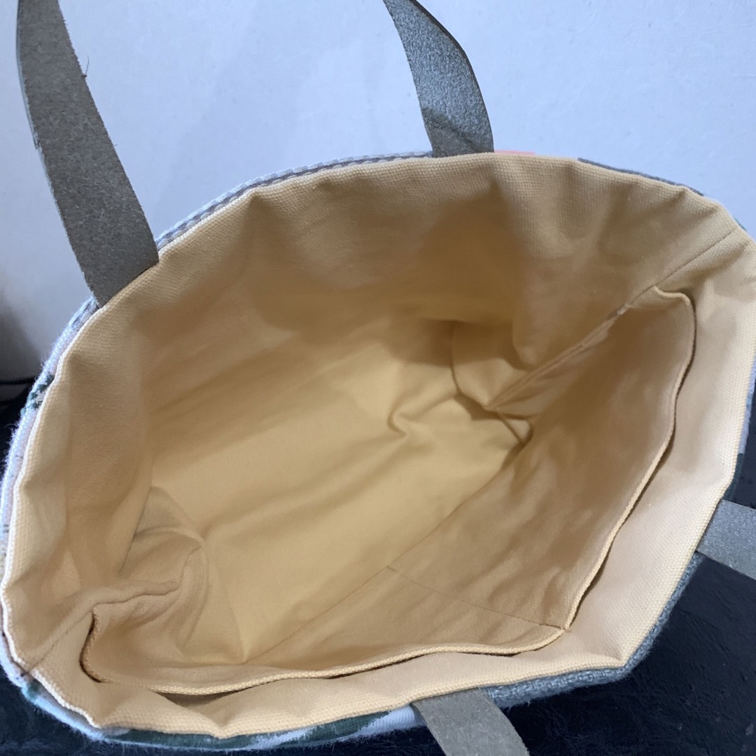 ミナペルホネン生地 ハンドメイド作品 両面パッチワーク ミナペルホネン生地 ハンドメイド作品 両面パッチワーク