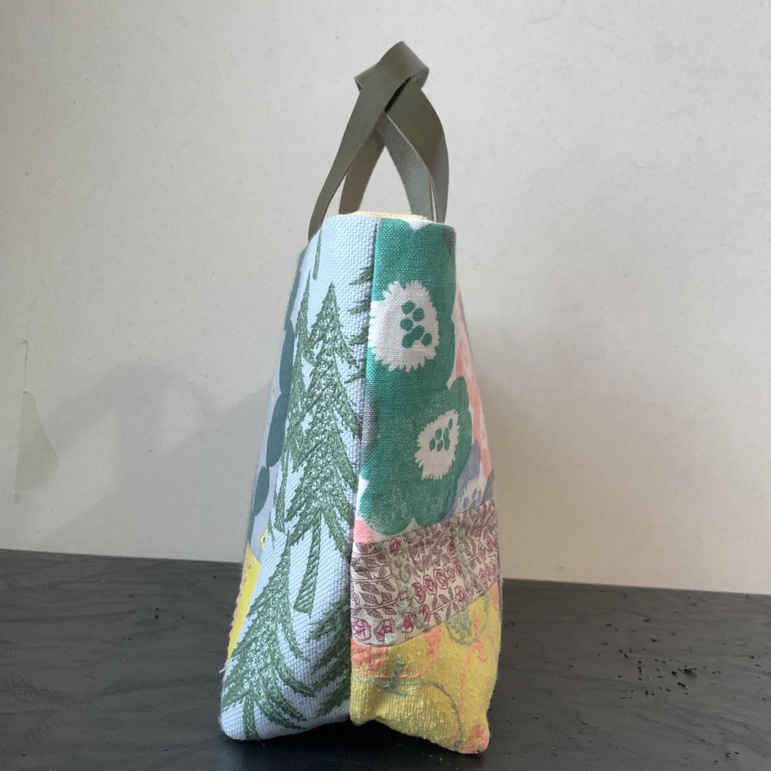 ミナペルホネン生地 ハンドメイド作品 両面パッチワーク ミナペルホネン生地 ハンドメイド作品 両面パッチワーク