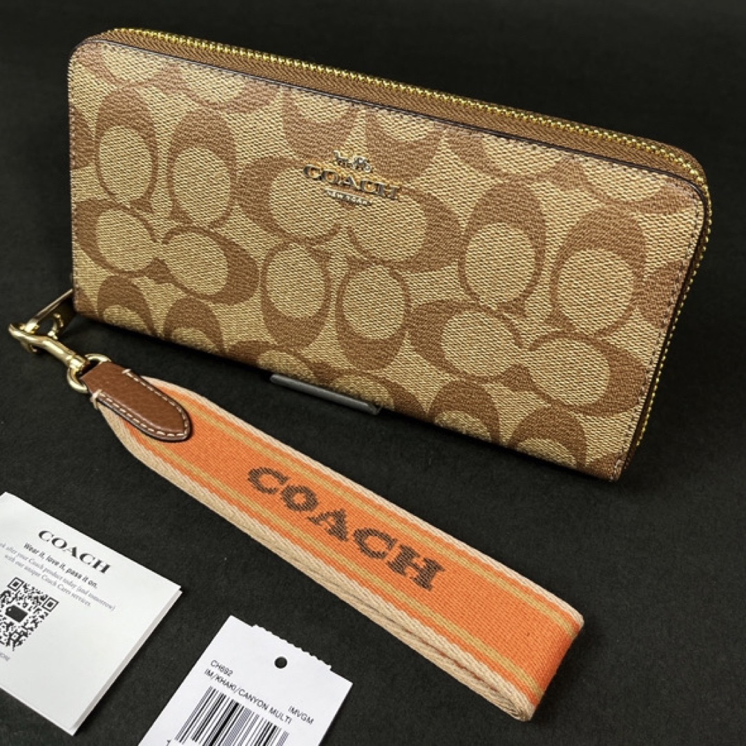 COACH(コーチ)のCOACH シグネチャー キャンバス 長財布 CH692 キャニオン 新品 レディースのファッション小物(財布)の商品写真