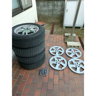 ヨコハマタイヤ　225/55R18 アルミ4本セット　イボ付