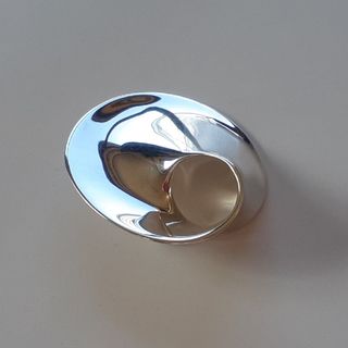 ジョージジェンセン(Georg Jensen)のジョージジェンセン　メビウス　ブローチ(ブローチ/コサージュ)