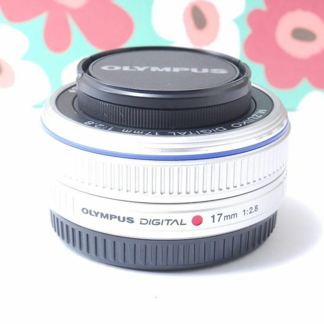 美品✨OLYMPUS パンケーキレンズ✨17mm F2.8 ブラック単焦点レンズ-