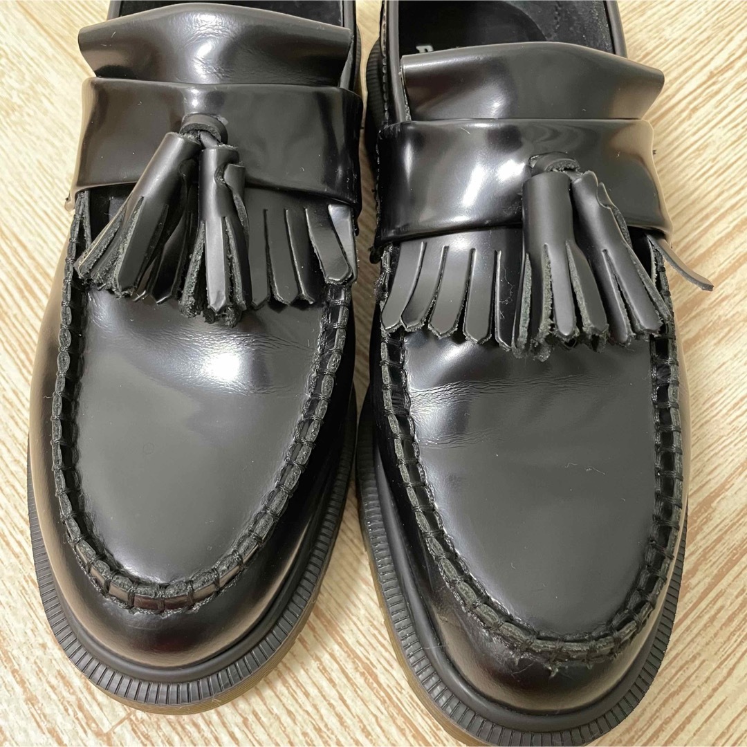 Dr.Martens(ドクターマーチン)の【USED】Dr.Martens ADRIAN タッセルローファー　黒   レディースの靴/シューズ(ローファー/革靴)の商品写真