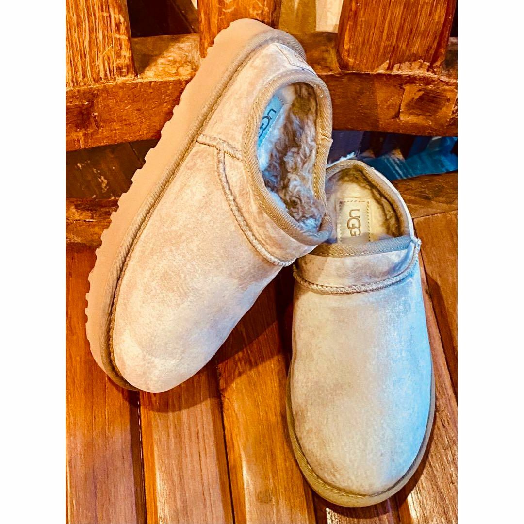 完売しました。。。。。✨美品✨23cm✨UGG✨CLASSIC SLIPPER✨の通販