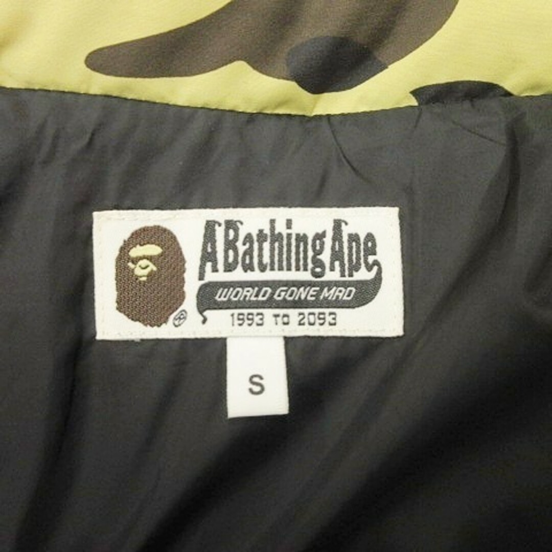 A BATHING APE(アベイシングエイプ)のアベイシングエイプ 美品 ダウンジャケット ファーストカモ S ベージュ メンズのジャケット/アウター(ダウンジャケット)の商品写真