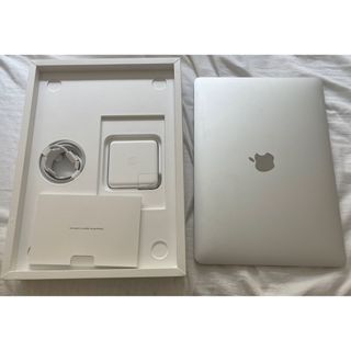 アップル(Apple)のmacbook pro 2020 シルバー Retina ディスプレイ(ノートPC)