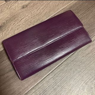 ルイヴィトン(LOUIS VUITTON)の美品 ルイヴィトン LV  エピ ポルトフォイユ サラ カシス M6374K(財布)