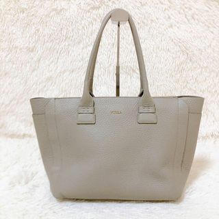 ✨美品✨ FURLA カプリッチョ　トートバッグ　A4 大容量　グレージュ　シボ