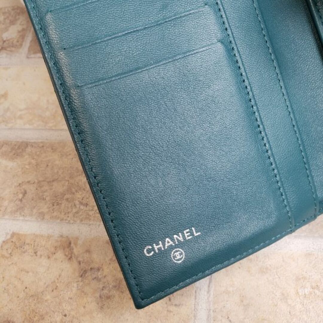 CHANEL(シャネル)のシャネル CHANEL☆ マトラッセ レザー 三つ折り 長財布 仏製 ココマーク レディースのファッション小物(財布)の商品写真