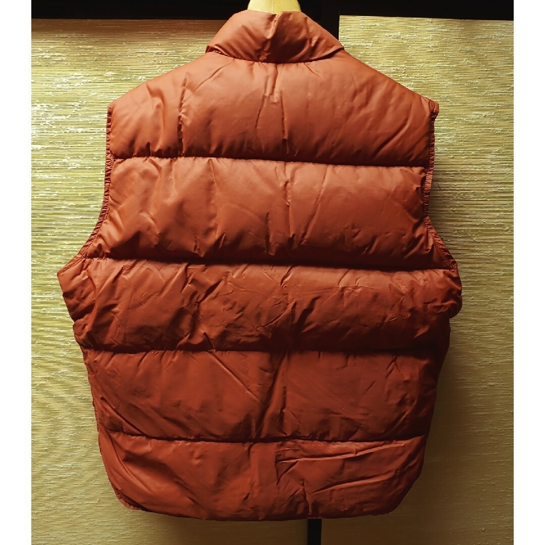 WOOLRICH(ウールリッチ)のウールリッチ　ダウンベスト　M　L 　2着セット　レッド メンズのジャケット/アウター(ダウンベスト)の商品写真