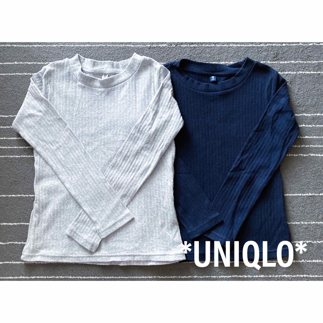 UNIQLO(ユニクロ)のユニクロ　2枚セット　まとめ売り紺リブカットソー130長袖TシャツロンT キッズ/ベビー/マタニティのキッズ服女の子用(90cm~)(Tシャツ/カットソー)の商品写真