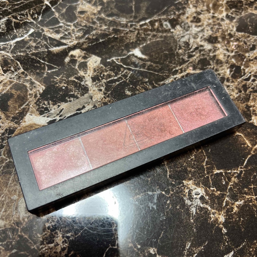 3ce(スリーシーイー)の3CE EYE SHADOW PALETTE-#UP CLOSE コスメ/美容のベースメイク/化粧品(アイシャドウ)の商品写真