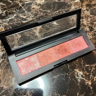 スリーシーイー(3ce)の3CE EYE SHADOW PALETTE-#UP CLOSE(アイシャドウ)