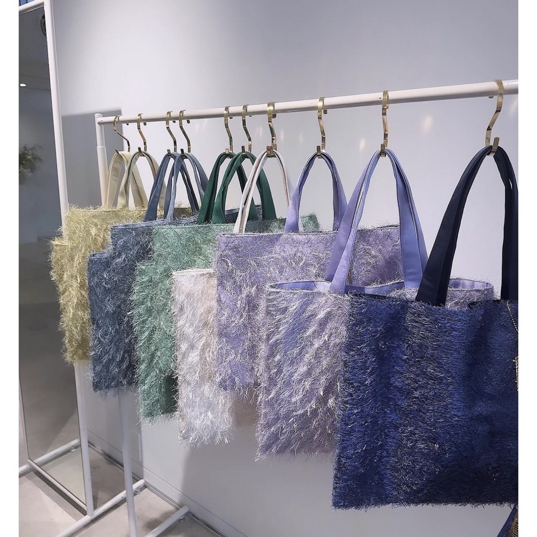 charmant sac フリンジトートアイボリーノベルティ付シャルマントサック-