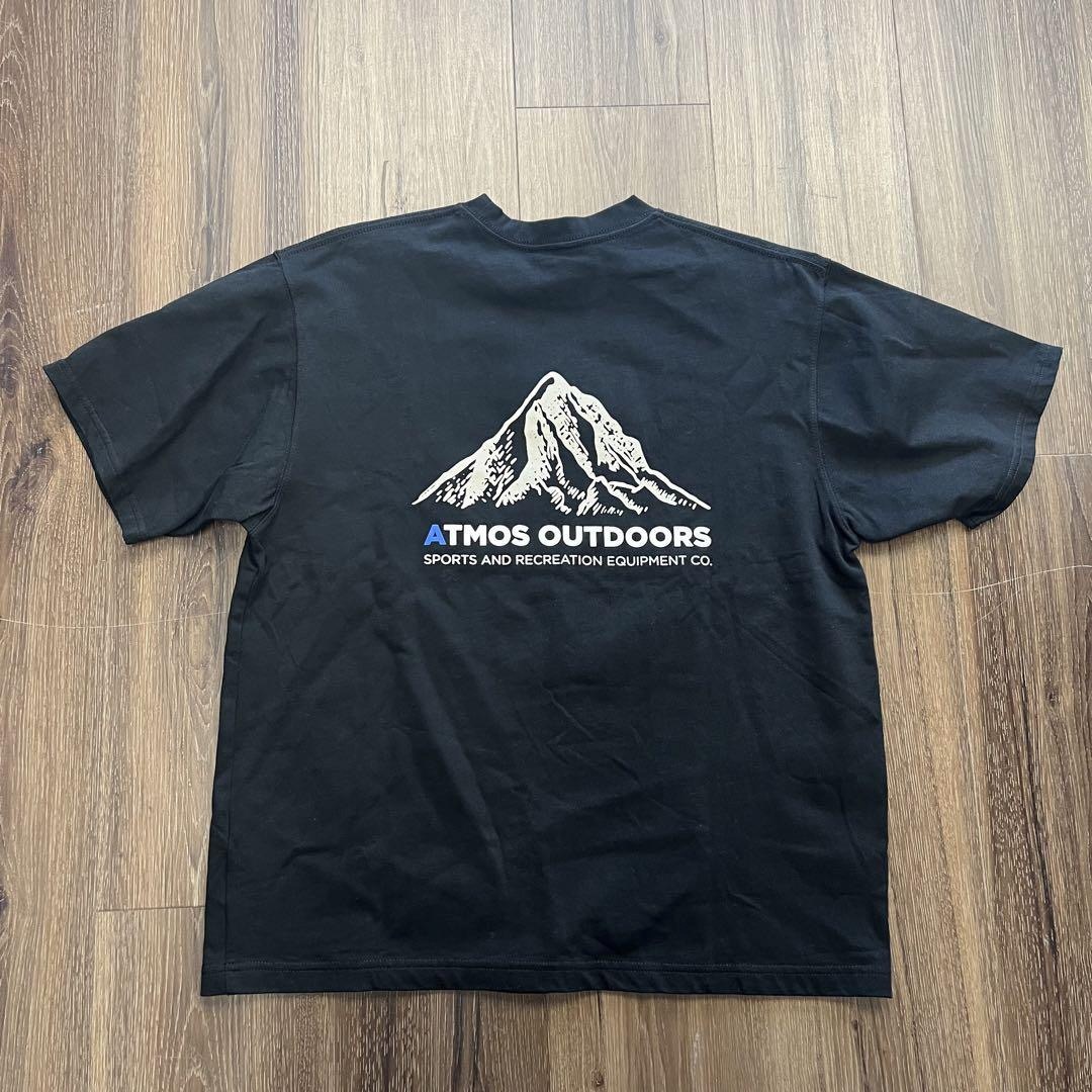 atmos(アトモス)のatmos OUTDOOR EQUIP CO. S/S BLACK 22FA-I メンズのトップス(Tシャツ/カットソー(半袖/袖なし))の商品写真