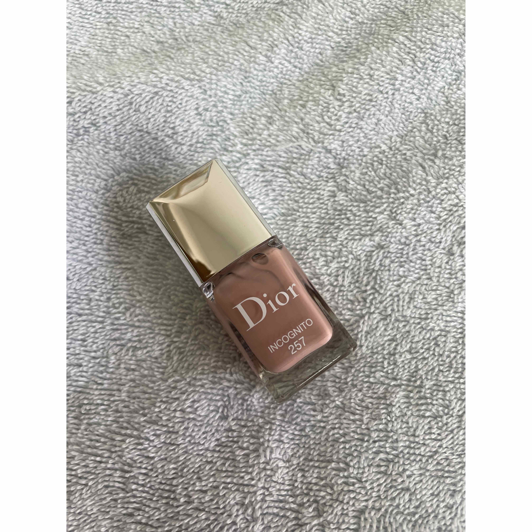 Dior(ディオール)のdior ディオール　ヴェルニ　インコグニート　257 INCOGNITO コスメ/美容のネイル(マニキュア)の商品写真