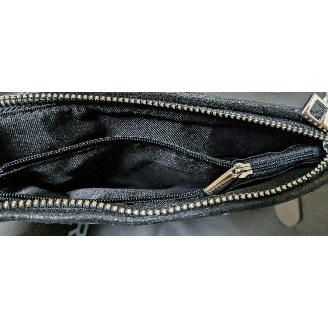 ZARA(ザラ)の【タグ付き未使用】ZARA スタッズ メタリック クロスボディバッグ メンズのバッグ(ショルダーバッグ)の商品写真