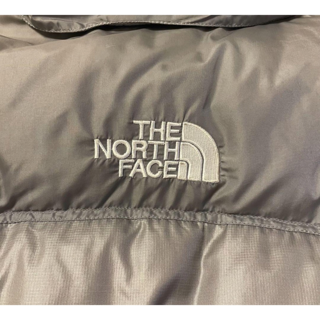 THE NORTH FACE(ザノースフェイス)のTHE NORTH FACE  ヌプシ ダウン 700 センターロゴ メンズのジャケット/アウター(ダウンジャケット)の商品写真