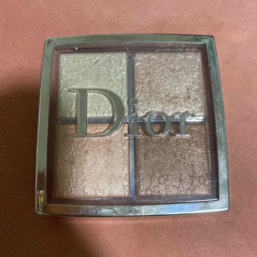 Dior(ディオール)のほぼ未使用♥️DIORアイシャドウ コスメ/美容のベースメイク/化粧品(アイシャドウ)の商品写真