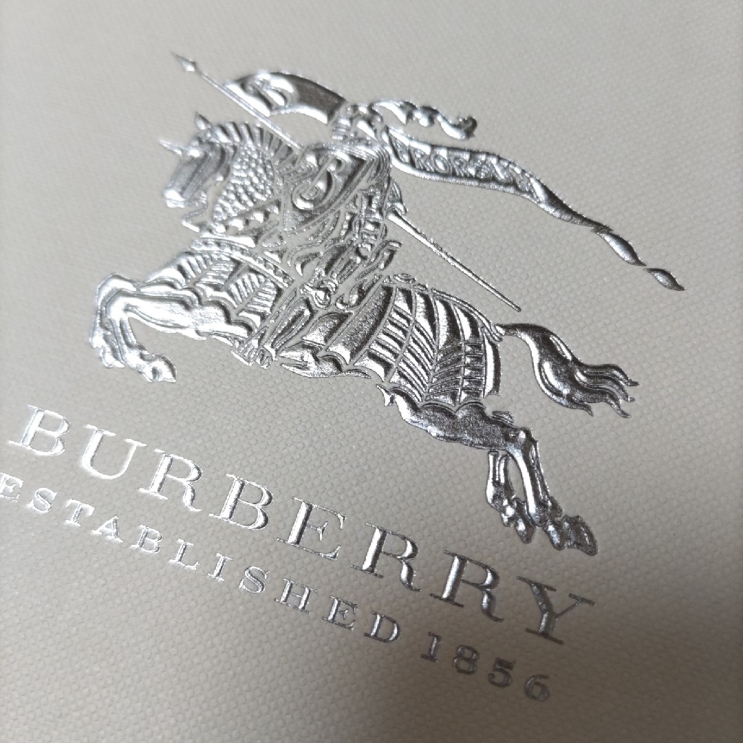 BURBERRY(バーバリー)の未使用☆　BURBERRY　コインケース レディースのファッション小物(コインケース)の商品写真