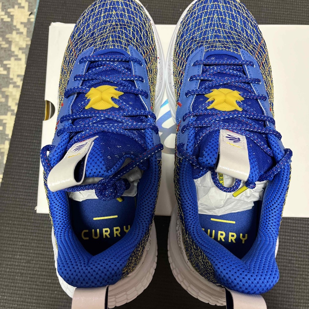 UNDER ARMOUR - カリー10 28センチの通販 by shop｜アンダー