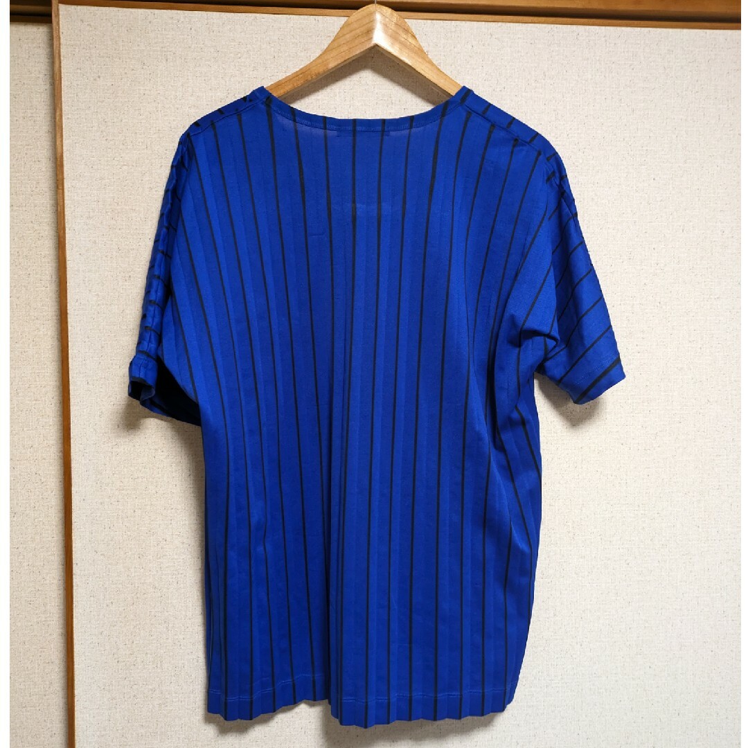 ISSEY MIYAKE(イッセイミヤケ)のISSEY MIYAKE　イッセイミヤケ　Tシャツ メンズのトップス(Tシャツ/カットソー(半袖/袖なし))の商品写真