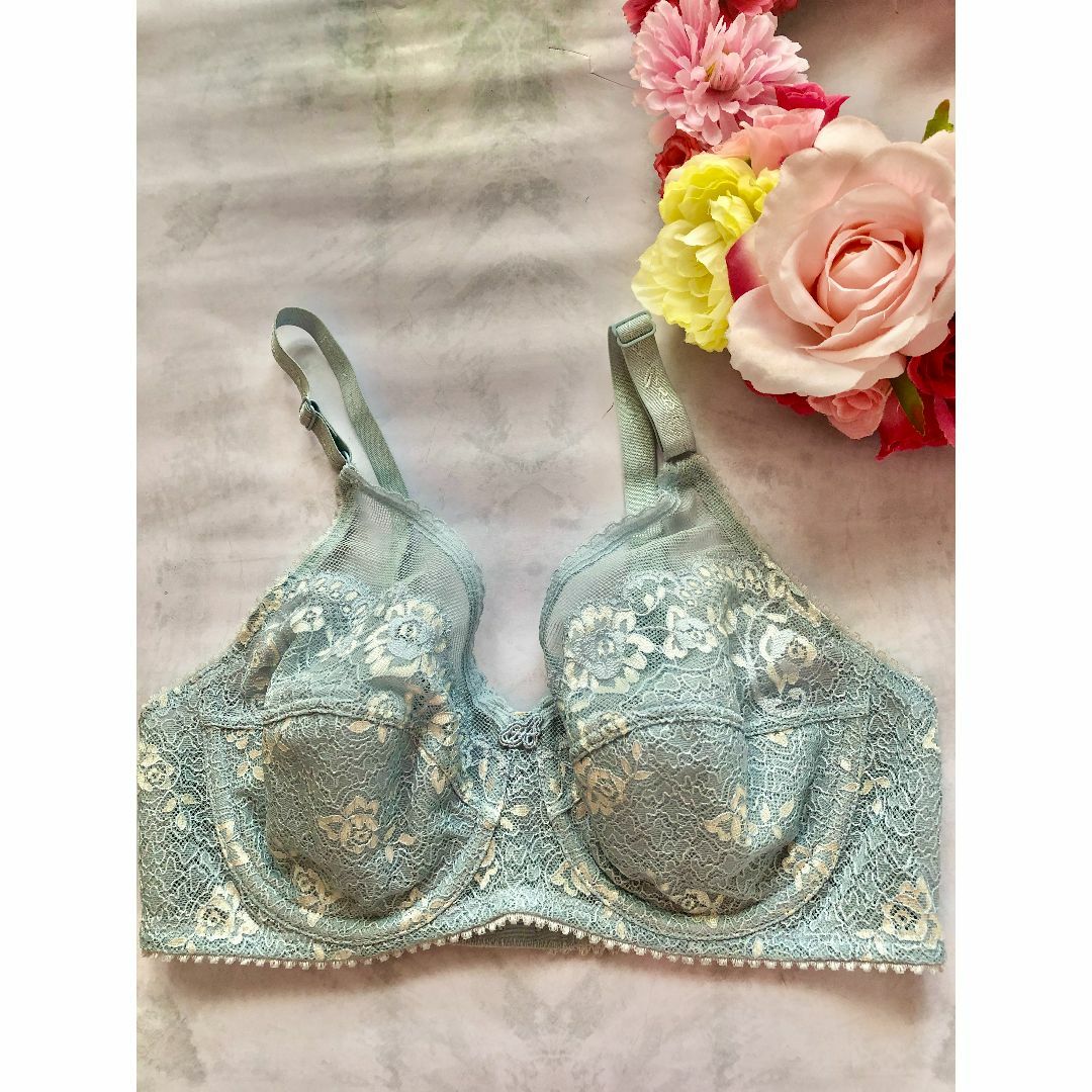 ♡新品未開封！♡シャルレ♡ノンワイヤーブラジャー♡A85♡2枚セット♡