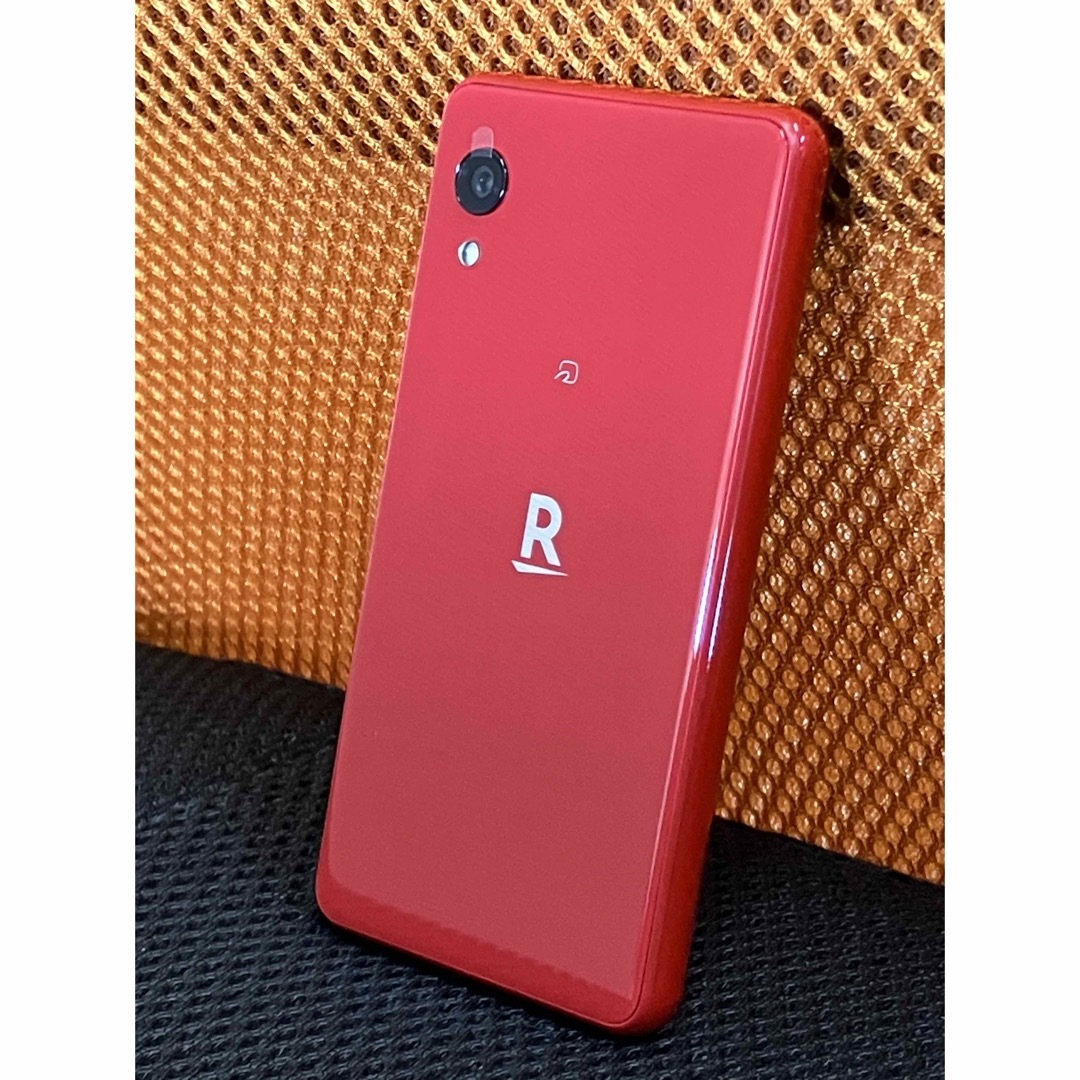 Rakuten(ラクテン)のRakuten Mini 楽天　レッド　C330 SIMフリー スマホ/家電/カメラのスマートフォン/携帯電話(スマートフォン本体)の商品写真