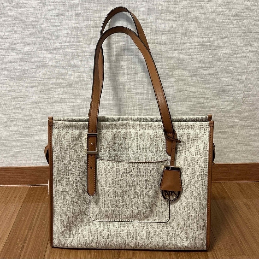 Michael Kors(マイケルコース)の美品 Michael Kors マイケルコース バッグ 送料無料 バック カバン レディースのバッグ(その他)の商品写真