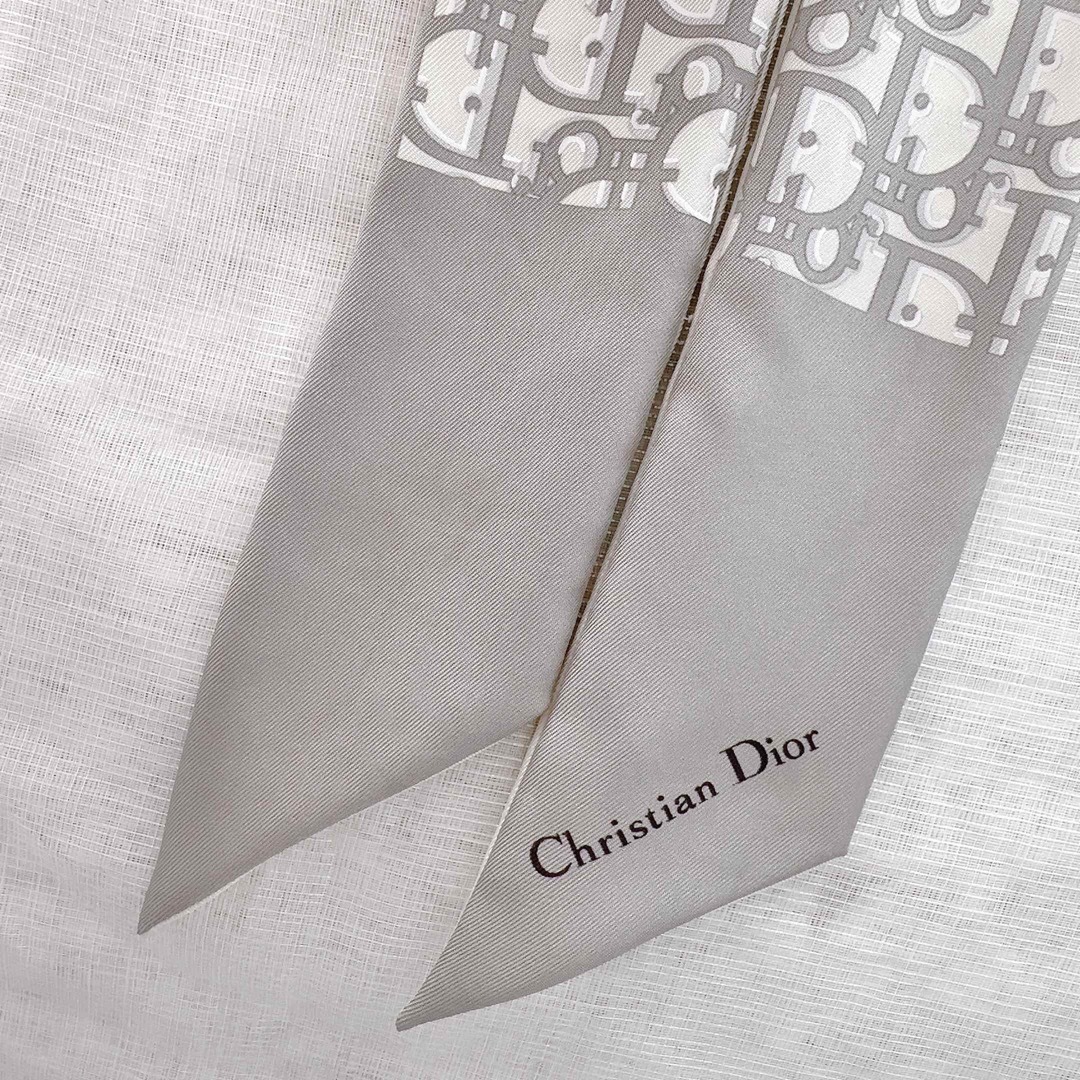 Christian Dior(クリスチャンディオール)のDIORディオール　オブリーク　トロッター　ミッツァ　スカーフ　バンドー　美品 レディースのファッション小物(バンダナ/スカーフ)の商品写真