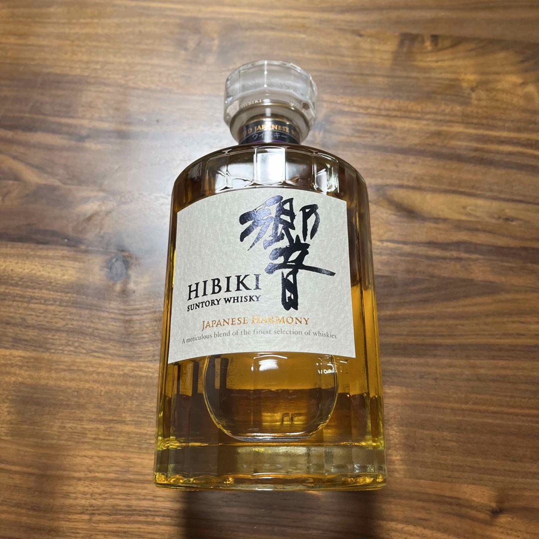 サントリー ウィスキー 響 ジャパニーズハーモニー 700ml サントリー ウィスキー 響 ジャパニーズハーモニー 700ml