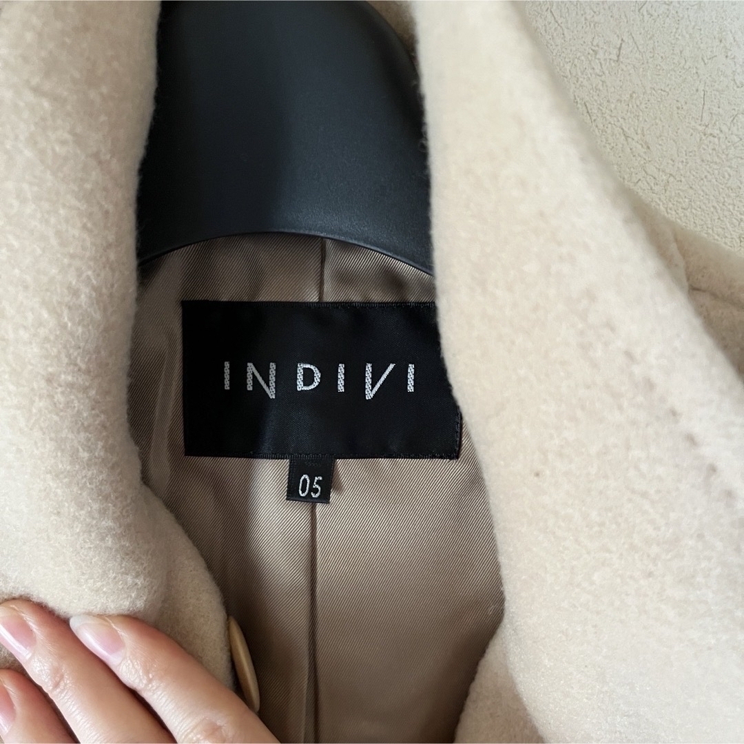 INDIVI(インディヴィ)の【美品】 INDIVI コート ベージュ Pコート レディースのジャケット/アウター(ピーコート)の商品写真