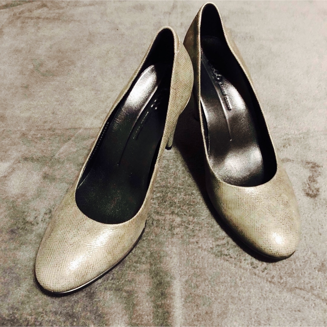 極美品ecco 本革 パンプス グレー