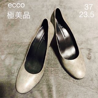 エコー(ECCO)の極美品ecco 本革　パンプス　グレー　ラウンドトゥ(ハイヒール/パンプス)