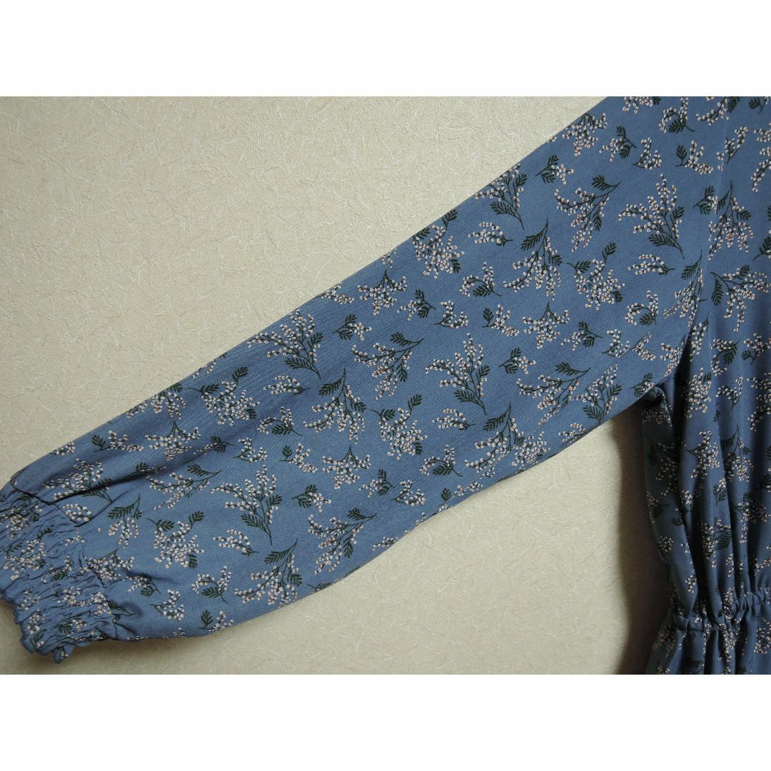 DRESKIP(ドレスキップ)の花柄空色ワンピース レディースのワンピース(ロングワンピース/マキシワンピース)の商品写真