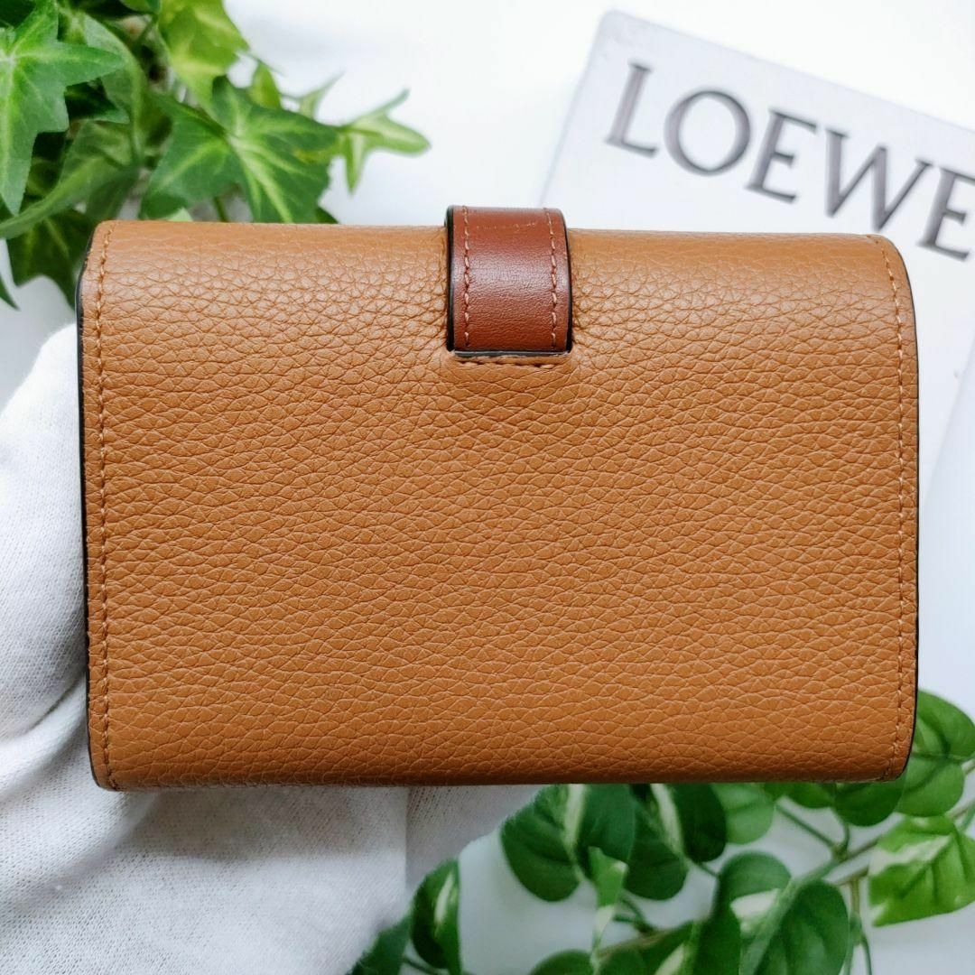 LOEWE ロエベ　三つ折り財布 ブラウン