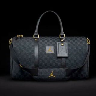 ナイキ(NIKE)のJORDAN BRAND MONOGRAM DUFFLE BAG BLACK(ボストンバッグ)