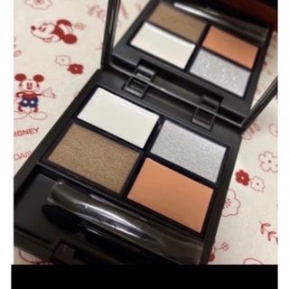 新品未開封 CELVOKE セルヴォーク ヴァティック アイパレット EX05