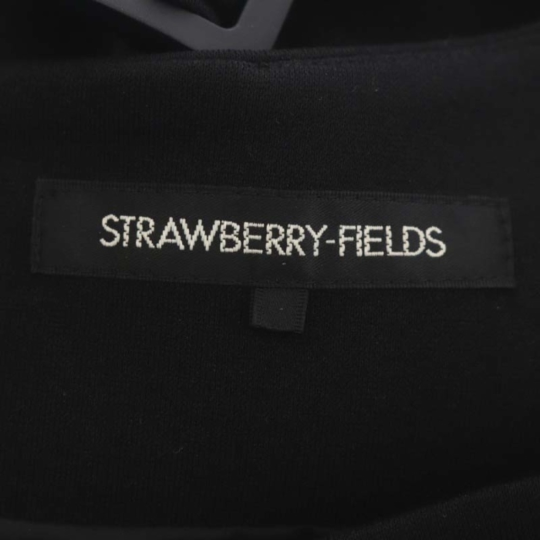 STRAWBERRY-FIELDS(ストロベリーフィールズ)のストロベリーフィールズ バックベルトワンピース ひざ丈 長袖 黒 ブラック レディースのワンピース(ロングワンピース/マキシワンピース)の商品写真