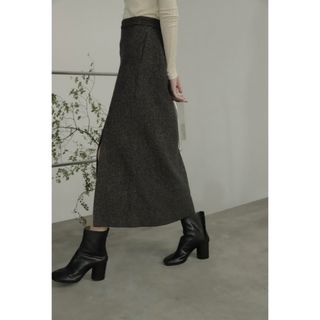 オーラリー(AURALEE)の22AW AURALEE WOOL HAIRLINE TWEED SKIRT(ロングスカート)